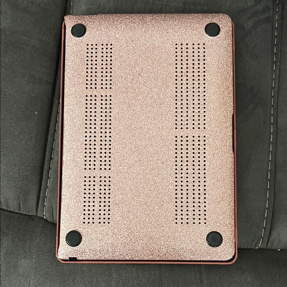 Apple Laptop in Rose Gold